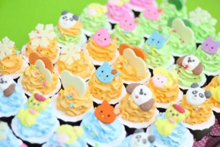 banh-sinh-nhat-ngo-nghinh-2017-03-12-banh-kem-cupcake-da-sac