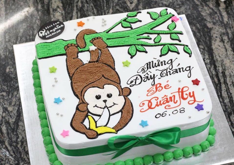 Nếu bạn muốn kết hợp giữa hương vị đặc trưng của kem đầy tháng với con khỉ - biểu tượng của năm 2016 trong lịch Trung Quốc, chiếc bánh kem đầy tháng 2016 con khỉ sẽ là sự lựa chọn hoàn hảo. Với những hình ảnh vui nhộn của con khỉ và hương vị thơm ngon của kem đầy tháng, chiếc bánh này sẽ khiến cho mỗi bữa tiệc sinh nhật trở nên đặc biệt hơn bao giờ hết. Hãy xem hình ảnh để cảm nhận sức hút của chiếc bánh này.