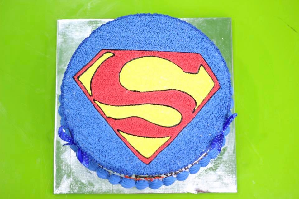 Mẫu Bánh Kem Tạo Hình Logo Superman Ngộ Nghĩnh đẹp Bánh