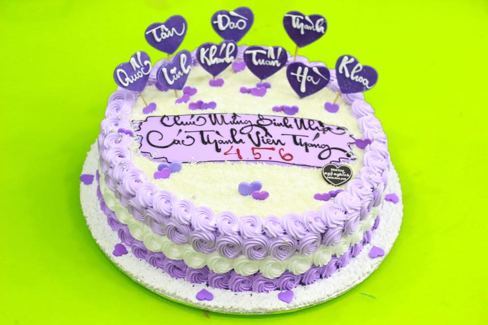 Bánh sinh nhật tròn màu tím dễ thương đáng yêu mừng sinh nhật nhân ...