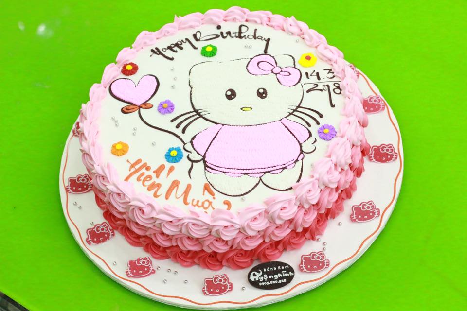 Bạn lựa chọn chiếc bánh sinh nhật vẽ hello kitty để tỏ tình cho \