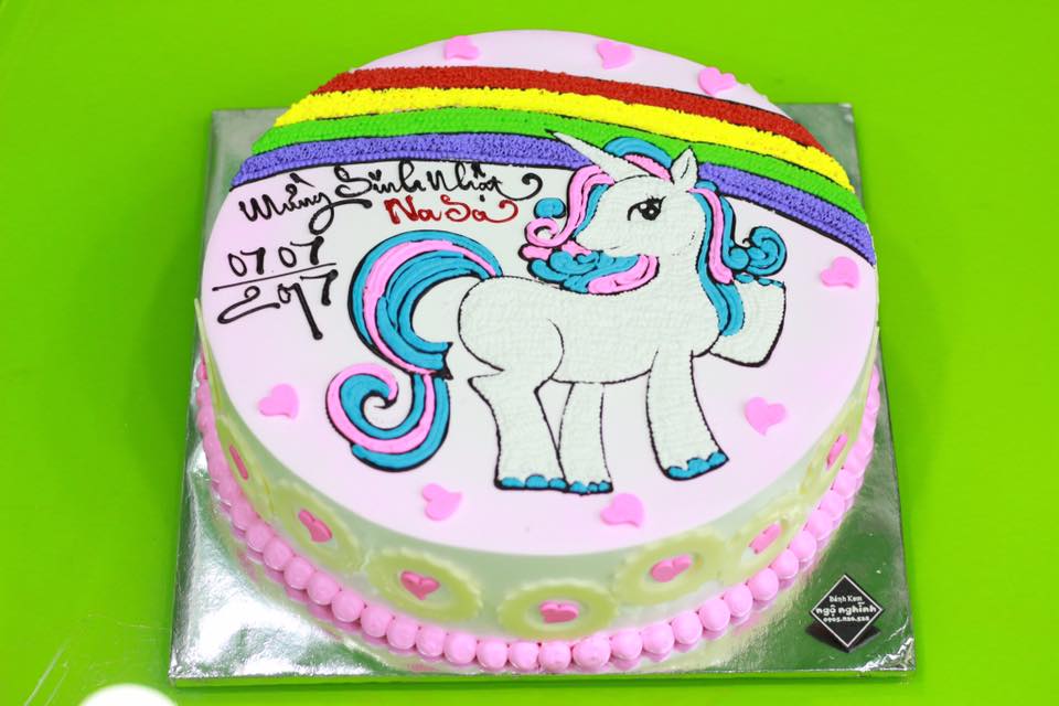 Bánh sinh nhật decor chú ngựa pony