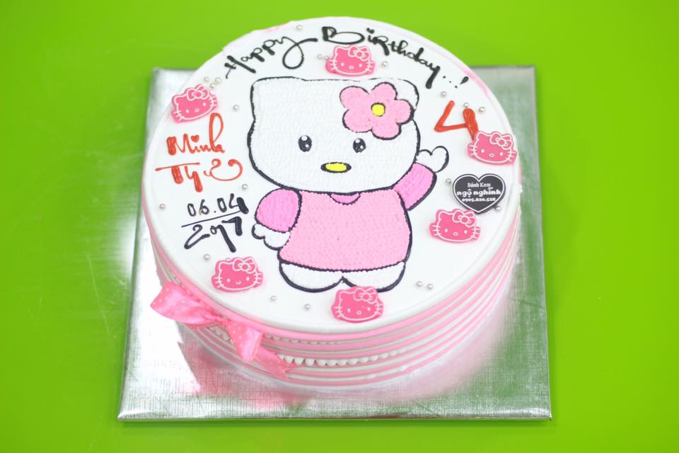 Bánh sinh nhật Hello Kitty dành cho bé gái, có gì đáng yêu hơn nữa? Với hình ảnh chú mèo xinh đẹp và thiết kế tuyệt vời, chiếc bánh kem này chắc chắn sẽ mang lại nụ cười tặng bé yêu của bạn. Hãy cùng xem hình ảnh chụp chiếc bánh sinh nhật Hello Kitty cho bé gái để cảm nhận sự đáng yêu và tình cảm nhé!