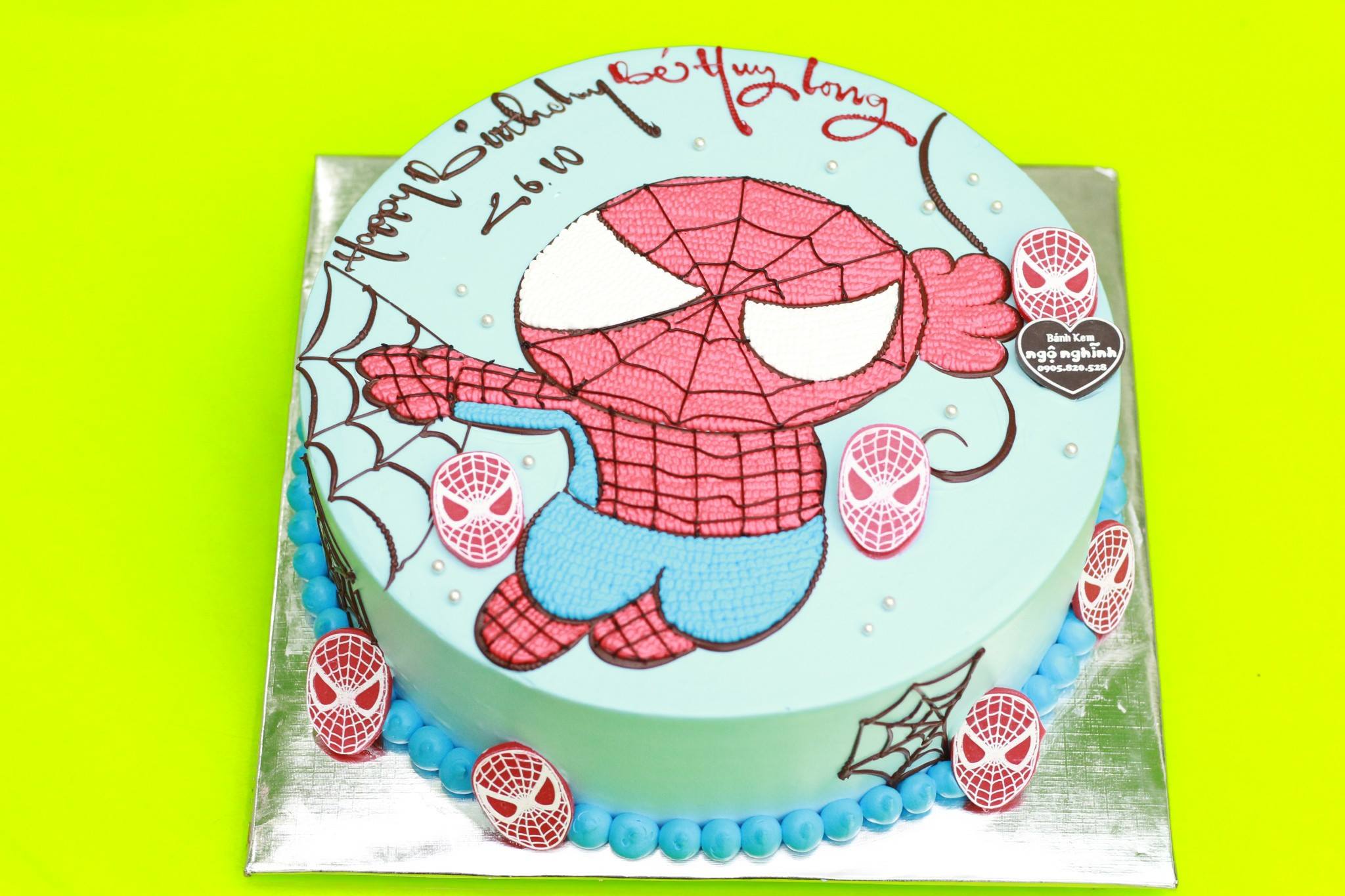 Bánh kem sinh nhật vẽ hình người nhện: Bạn muốn tạo nên một bánh kem sinh nhật độc đáo và thú vị để tặng người thân yêu? Tại sao không thử vẽ hình Người Nhện lên bánh kem của mình? Hình ảnh này sẽ giúp bạn có thêm những ý tưởng và chi tiết để tạo nên một sản phẩm hoàn hảo.
