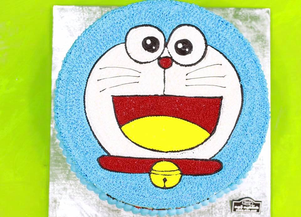 Bức tranh vẽ mặt Doraemon này là một tác phẩm nghệ thuật thực sự. Từ vật liệu được sử dụng cho đến kỹ thuật vẽ, tất cả đều đạt đến mức độ hoàn hảo. Tác giả đã tạo cảm hứng cho bạn để khám phá và phát triển tình yêu của bạn đến chú mèo máy này.