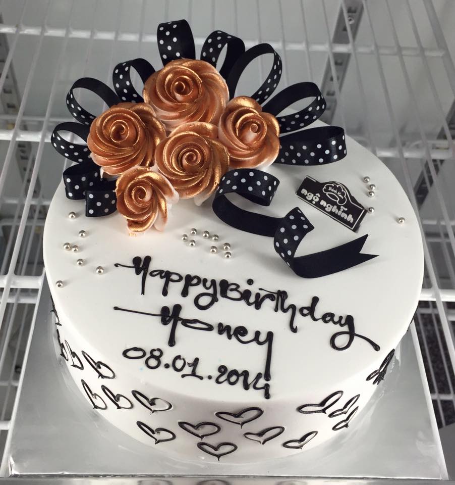 Mãi mãi một tình yêu- Bánh sinh nhật tặng người yêu ngày 8/3 - Tiny Pretty  Cake