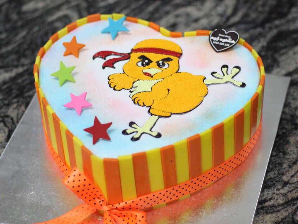 Bánh sinh nhật vẽ hình con gà tuổi dậu tập võ trang trí ngôi sao ngộ nghĩnh  tặng bé | Bánh Kem Ngộ Nghĩnh
