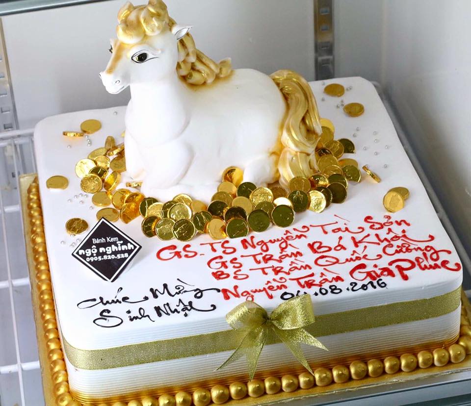 30 mẫu bánh sinh nhật con ngựa đẹp nhất cho người tuổi ngọ