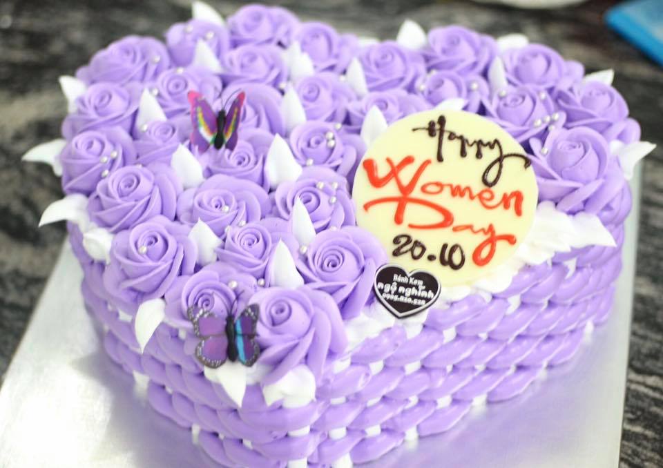 Bánh sinh nhật 3D: Với bánh sinh nhật 3D, món quà sinh nhật sẽ trở nên đặc biệt và ý nghĩa hơn bao giờ hết. Những chiếc bánh hình 3D với nhiều chủ đề khác nhau sẽ khiến người nhận cảm thấy bất ngờ và vui sướng. Hãy xem hình ảnh để ngắm nhìn vẻ đẹp ấn tượng của chiếc bánh sinh nhật 3D này.