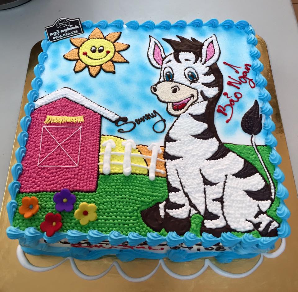 Bạn đang muốn tìm kiếm một chiếc bánh sinh nhật con ngựa tuyệt đẹp và đầy sáng tạo để làm cho bữa tiệc sinh nhật của con bạn thêm phần hấp dẫn? Hãy tham khảo những mẫu bánh sinh nhật này và để cho bữa tiệc của bạn trở nên vô cùng hoành tráng và lộng lẫy hơn bao giờ hết.