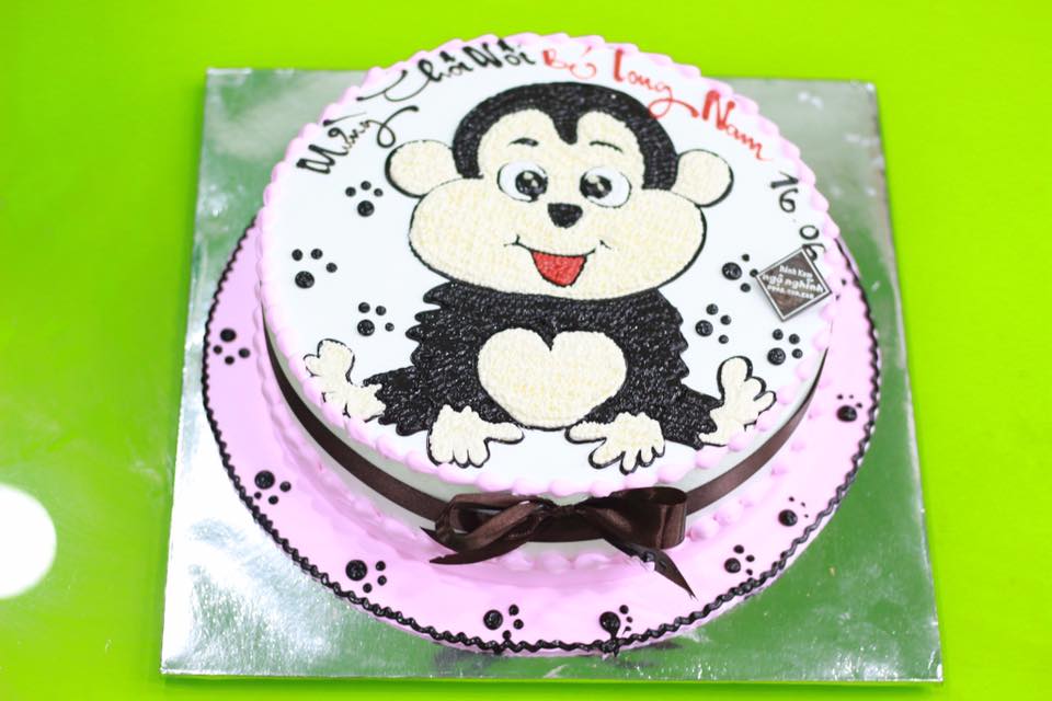 Bánh kem vẽ hình con khỉ sẽ làm cho bữa tiệc của bạn thêm phần ấn tượng và độc đáo. Sản phẩm của chúng tôi được làm từ nguyên liệu tốt nhất và được chăm sóc tận tình để đem đến cho bạn bánh kem thơm ngon và đẹp mắt.
