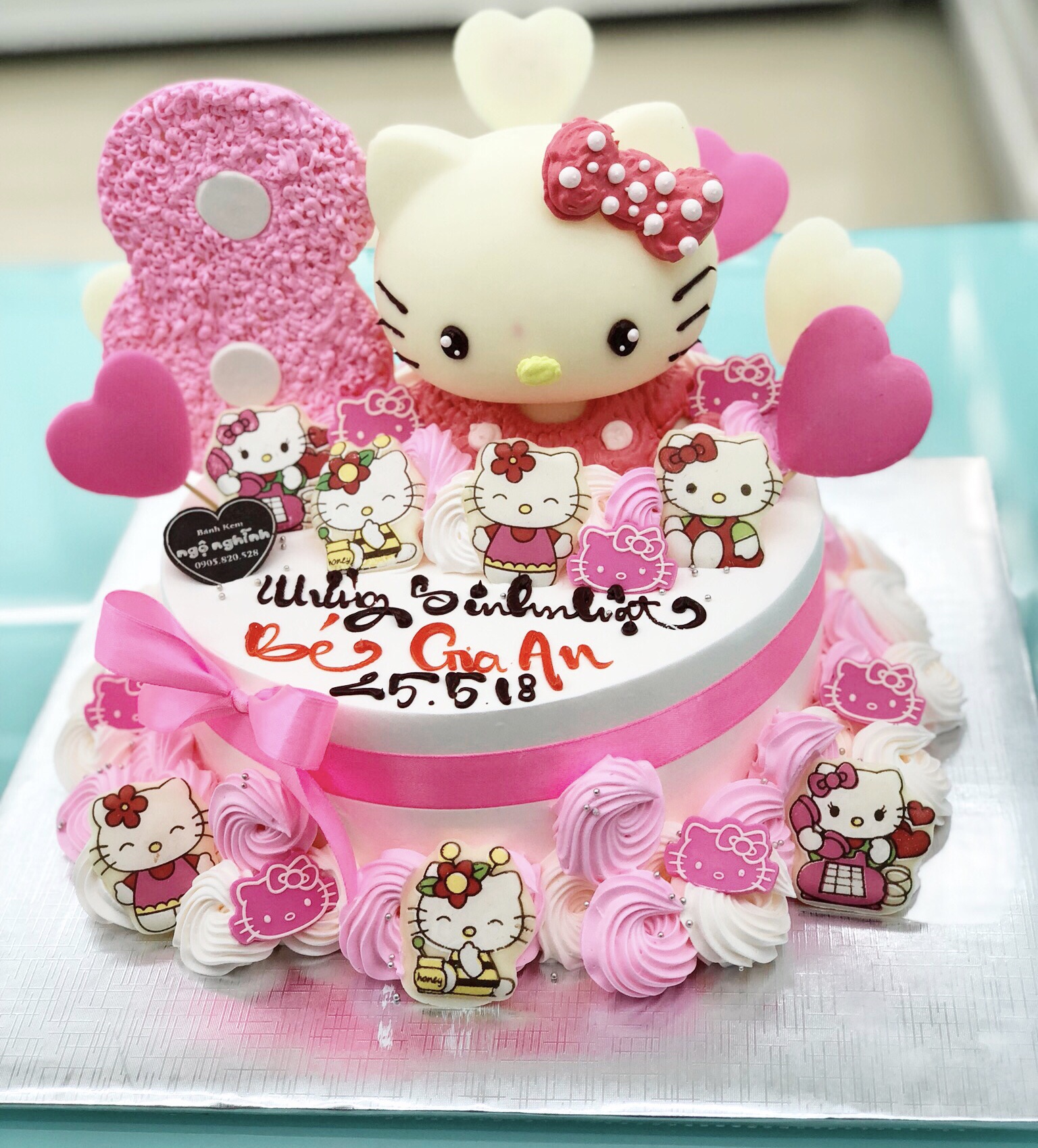 Bánh sinh nhật Hello Kitty và hoa hồng dễ thương  Bánh Thiên Thần  Chuyên  nhận đặt bánh sinh nhật theo mẫu