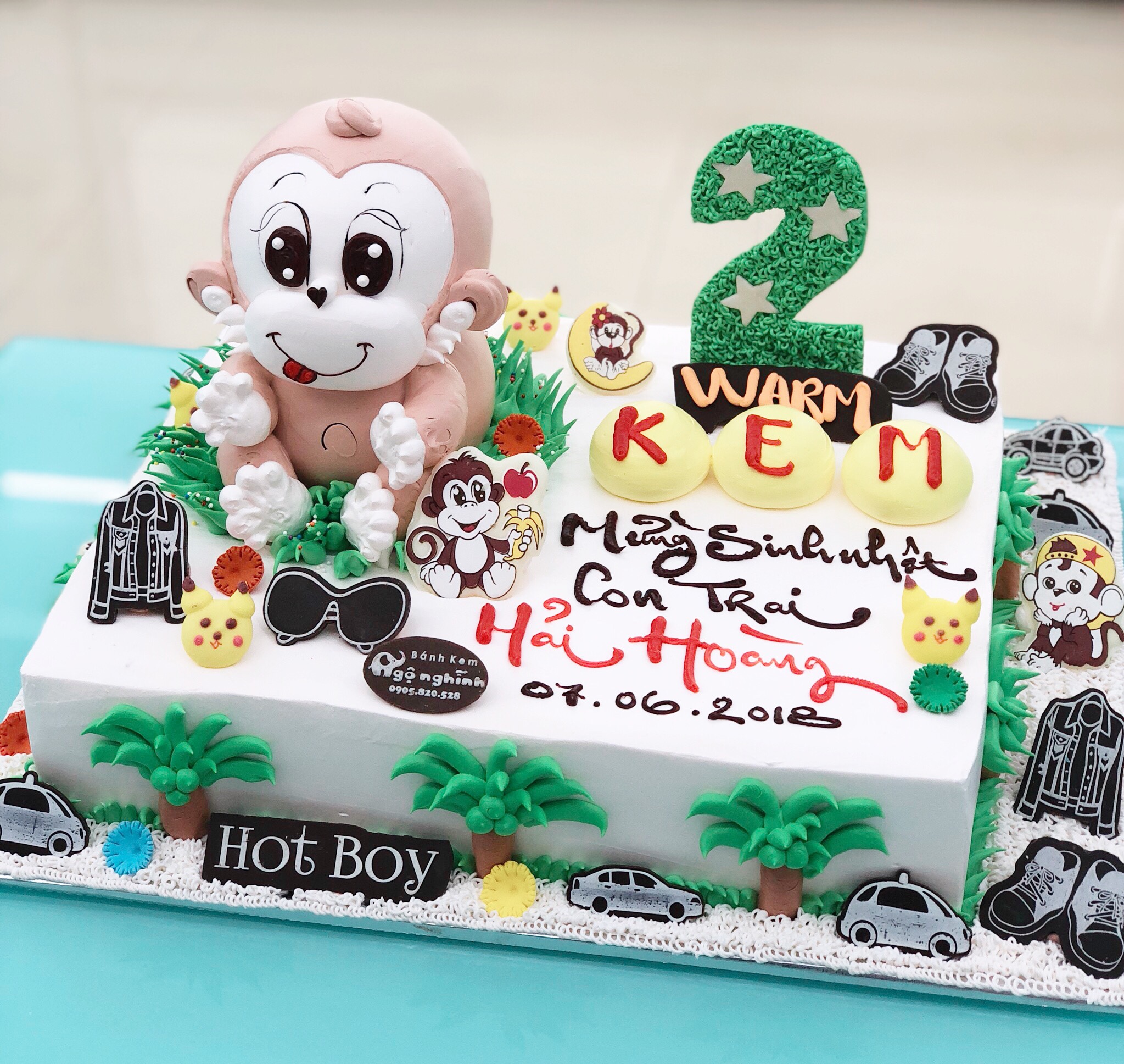 Bánh sinh nhật hình con khỉ là sự lựa chọn hoàn hảo cho các bữa tiệc sinh nhật, đặc biệt là với hình dáng đáng yêu của con khỉ. Hãy đến và xem hình ảnh về chiếc bánh sinh nhật này để cảm nhận sự ngọt ngào trong mỗi lát cắt.