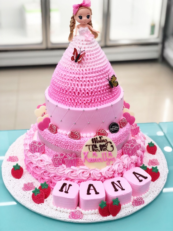 Bánh sinh nhật cho bé gái 6 tuổi hình công chúa | Bánh kem cao cấp