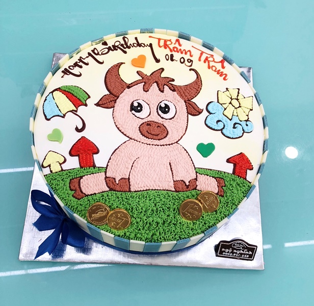 Bánh sinh nhật vẽ hình con trâu tuổi sửu và ô cầu vòng đẹp độc đáo tặng bạn  | Bánh Kem Ngộ Nghĩnh