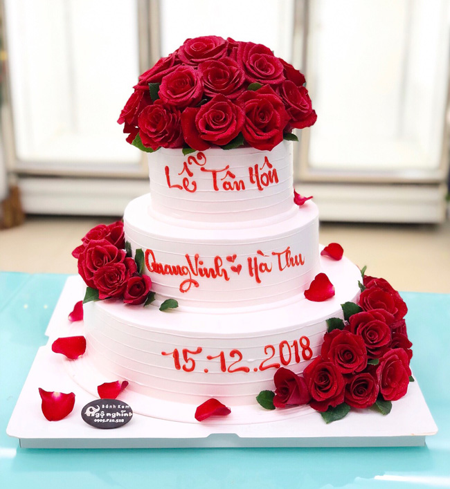 16 mẫu bánh cưới đẹp theo xu hướng năm 2022 l Namtay | Nắmtay.vn