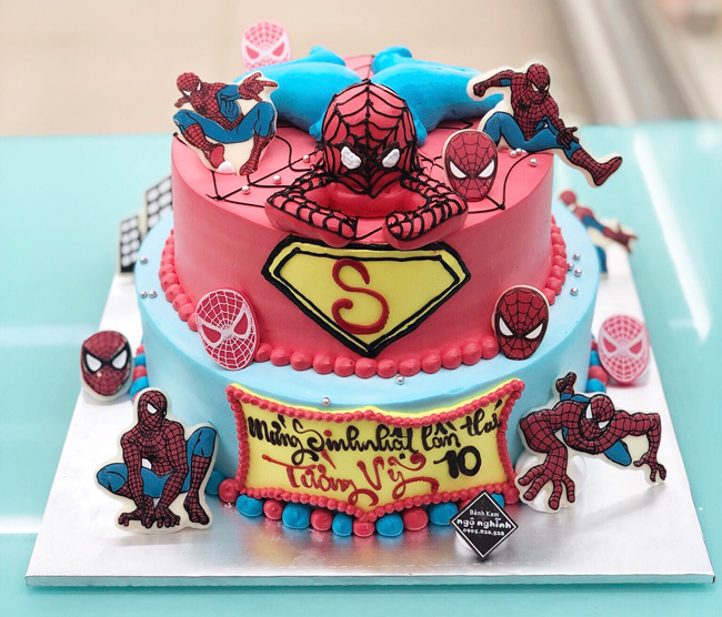 Bánh sinh nhật siêu nhân nhện độc đáo - \