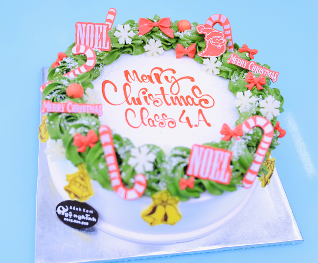 Bánh sinh nhật mừng giáng sinh vẽ chữ Merry Christmas trang trí đẹp độc đáo  | Bánh Kem Ngộ Nghĩnh