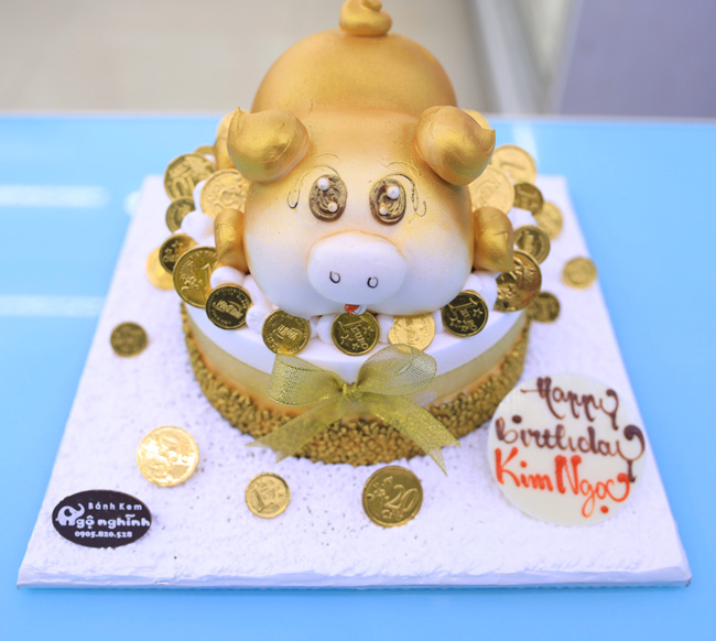 Bánh sinh nhật tạo hình 3d con heo tuổi hợi mạ vàng xinh xắn đáng yêu | Bánh  Kem Ngộ Nghĩnh