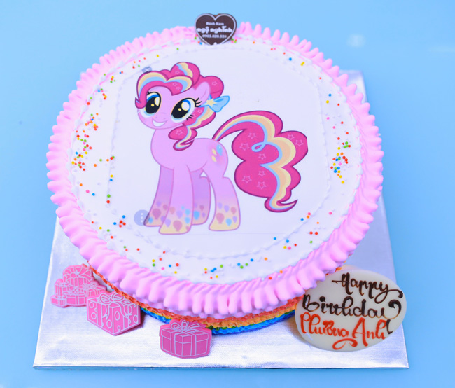 Bánh sinh nhật in hình ngựa pony lấp lánh màu hồng siêu đáng yêu ...