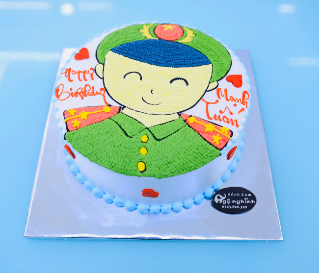 Bánh sinh nhật vẽ hình mặt chú cảnh sát sẽ được tặng cho những người bạn yêu quý của bạn. Với hình ảnh sống động trên bánh, chú cảnh sát sẽ làm cho buổi tiệc sinh nhật trở nên đặc biệt và thú vị. Hãy thưởng thức món bánh tuyệt vời này cùng những người thân yêu của bạn.