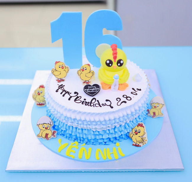 Bánh gato sinh nhật tạo hình 3d con gà vàng tuổi dậu và số 16 tặng con gái  | Bánh Kem Ngộ Nghĩnh
