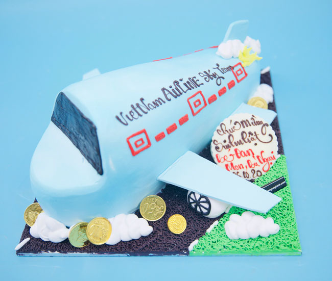 5 bánh kem hình máy bay đẹp độc đáo cho sinh nhật bé – Mỹ Hảo Bakery