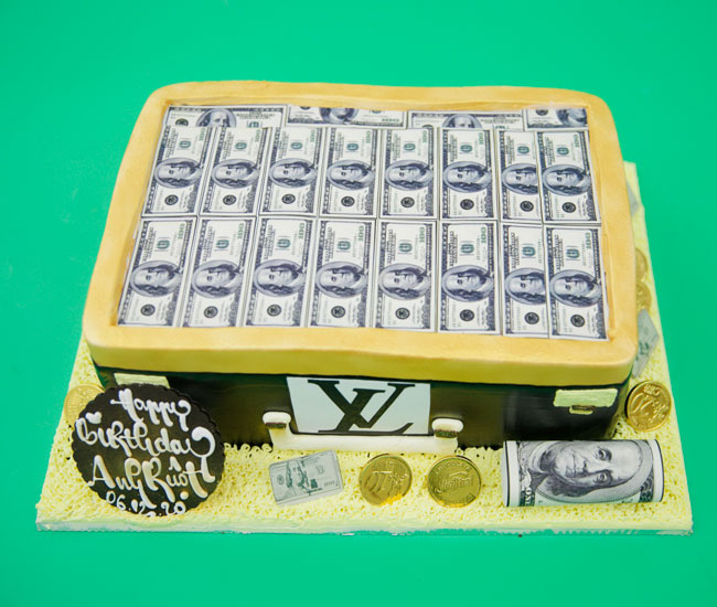 Bánh sinh nhật 3D vali tiền đô la, hình ảnh đầy ý nghĩa và độc đáo, sẽ là người bạn đồng hành tuyệt vời cho buổi tiệc sinh nhật của bạn! Với vẻ bề ngoài không thể cưỡng lại và hương vị thơm ngon, chiếc bánh này sẽ khiến bạn và khách mời của bạn cảm thấy thật đặc biệt.