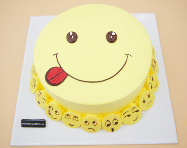 Bạn đang tìm kiếm một chiếc bánh sinh nhật 3d độc đáo cho người thân? Hãy xem ngay những hình ảnh về bánh gato sinh nhật 3d mặt icon cười. Bánh được thiết kế tinh tế và mang lại nhiều tiếng cười cho mọi người. Với hình ảnh này, chắc chắn sẽ có một bữa tiệc sinh nhật đáng nhớ!