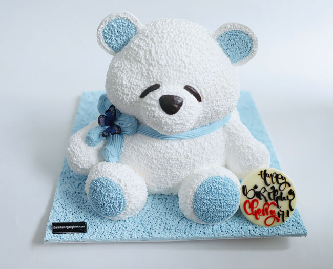 Với bánh sinh nhật 3D được thực hiện với hình ảnh con gấu màu trắng đáng yêu trong chiếc áo xanh phối hợp hoàn hảo, bạn sẽ có một bữa tiệc sinh nhật thật đáng nhớ. Các chi tiết với màu sắc tươi tắn cùng hình ảnh gấu trắng đáng yêu sẽ khiến bạn không thể rời mắt.