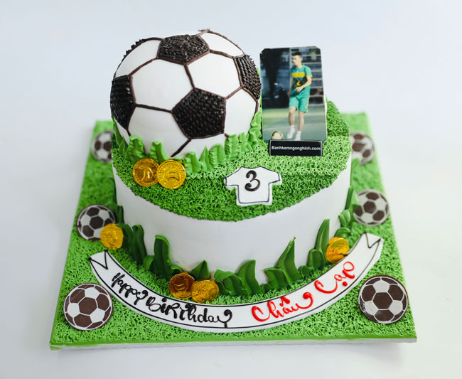 Bánh sinh nhật hình bóng đá pinata đẹp ấn tượng tặng bé trai 10 tuổi 9483   Bánh tầng