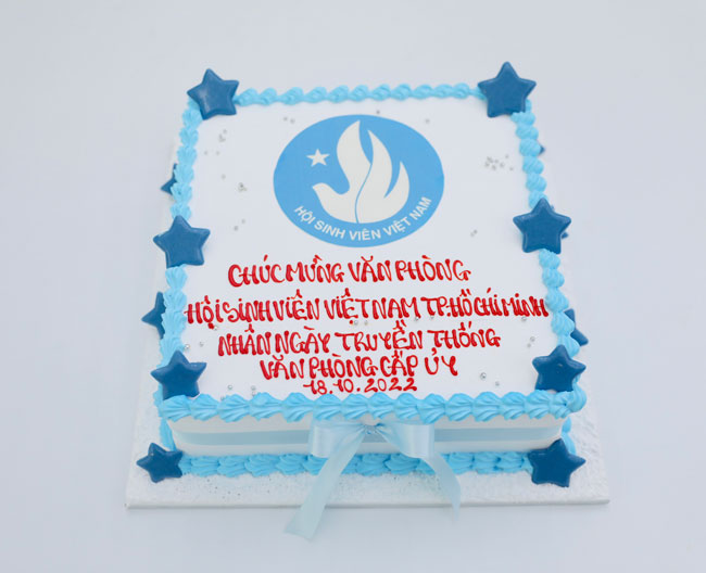 Bánh sinh nhật in hình logo Hội Sinh Viên Việt Nam sự kiện độc đáo ...