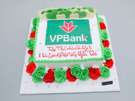 Bánh sinh nhật in hình logo ngân hàng VPBank bắt hoa hồng tặng Sếp ...