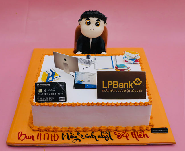 London Patisserie: Birthday Cake for Bank Officer in London