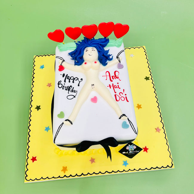 43-banh-kem-sinh-nhat-18+-ngo-nghinh-co-gai-goi-cam
