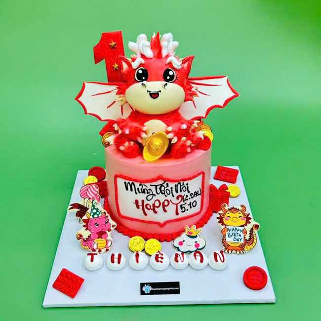 21-banh-kem-sinh-nhat-tao-hinh-3d-con-rong-tuoi-thin-mau-do-mung-thoi-noi