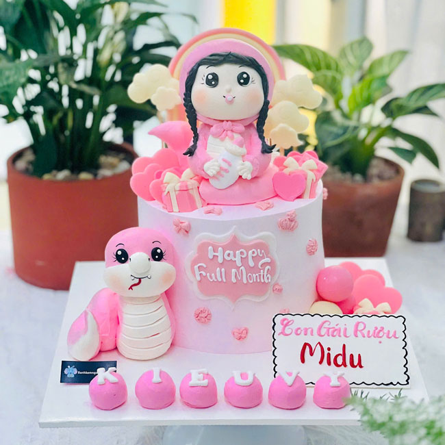 08-banh-kem-sinh-nhat-tao-hinh-3d-co-gai-dang-yeu-mung-day-thang