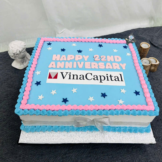 16-banh-kem-sinh-nhat-in-logo-vien-kem-dep-mat