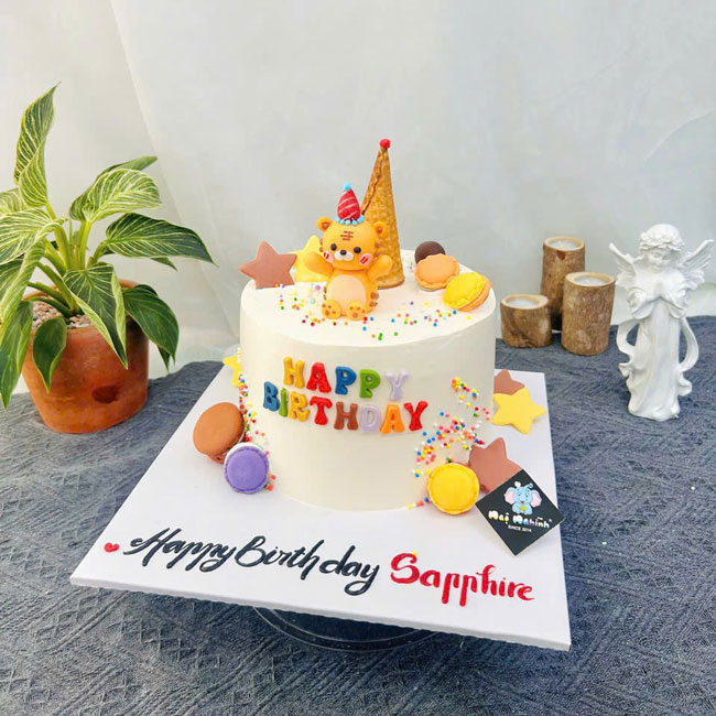 26-banh-kem-sinh-nhat-trang-tri-dang-yeu-tang-be-ho-tuoi-dan