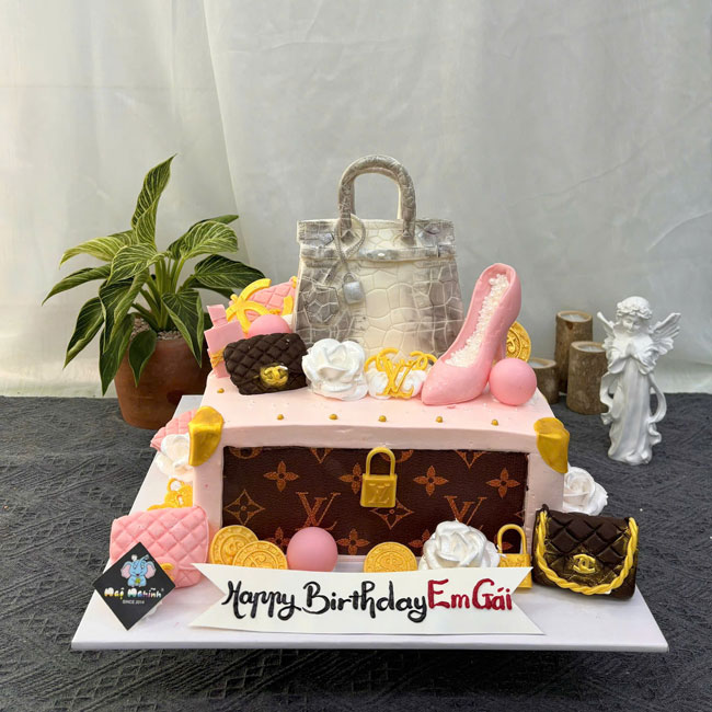 29-banh-kem-sinh-nhat-tao-hinh-3d-tui-xach-va-giay-cao-got