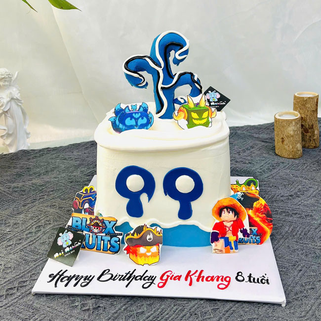 39-banh-kem-sinh-nhat-trang-tri-nhan-vat-Roblox-doc-dao