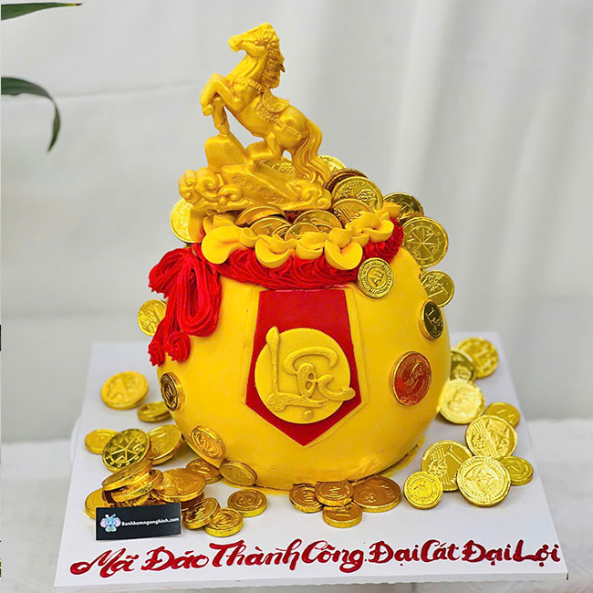 01-banh-kem-sinh-nhat-tao-hinh-3d-tui-vang-ngua-vang-doc-dao