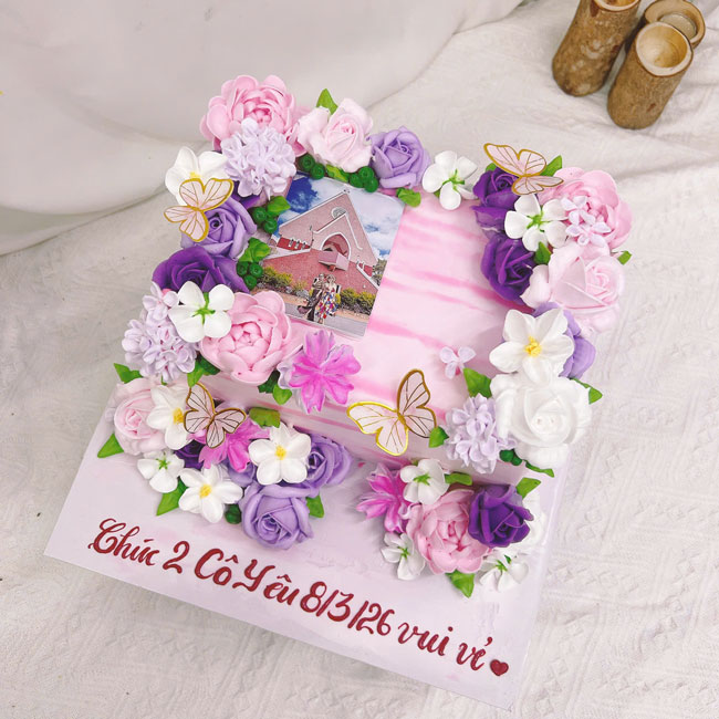 15-banh-kem-sinh-nhat-in-hinh-an-duoc-bat-hoa-xinh-xan-8.3