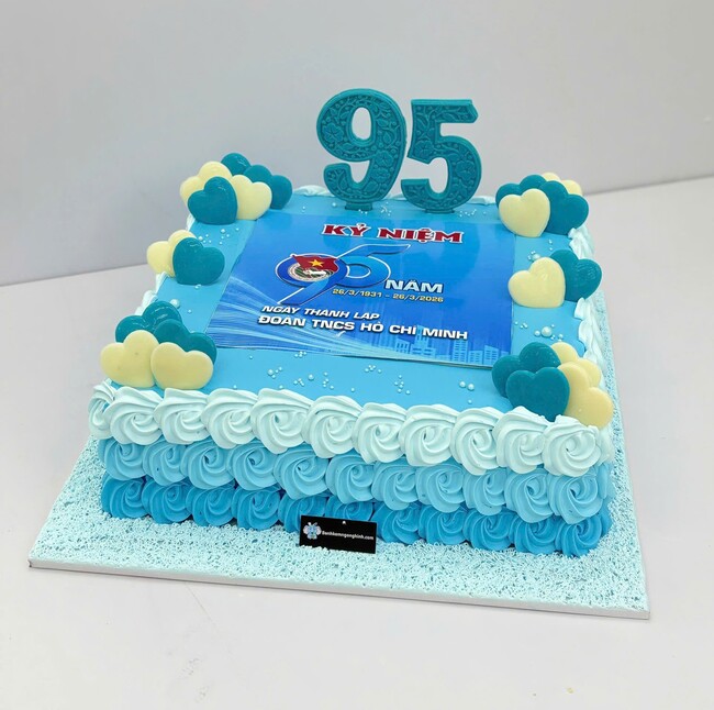 219 banh kem sinh nhat su kien cong ty