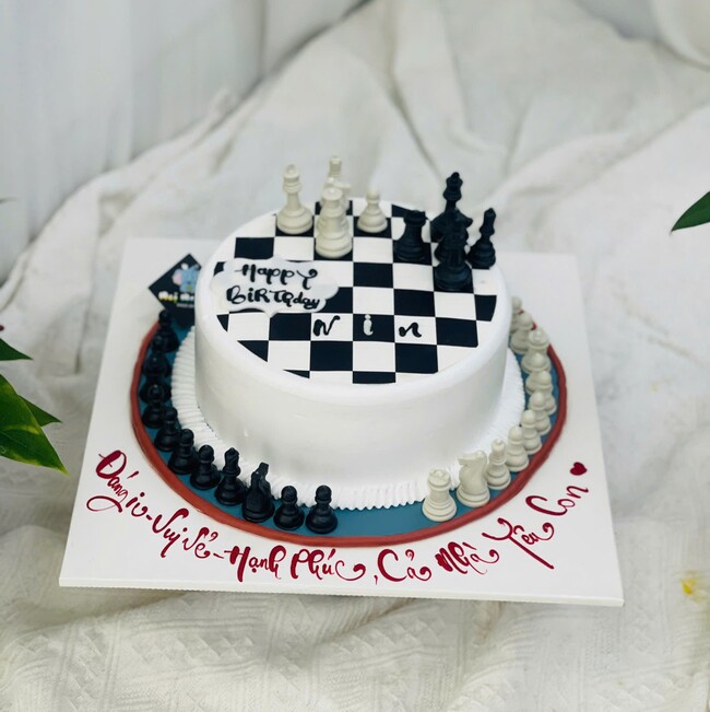 44 banh kem sinh nhat tao hinh 3d ban co