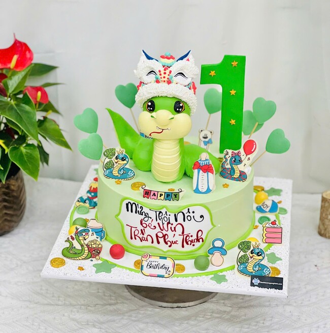 60 banh kem sinh nhat tao hinh 3d con ran tuoi ty