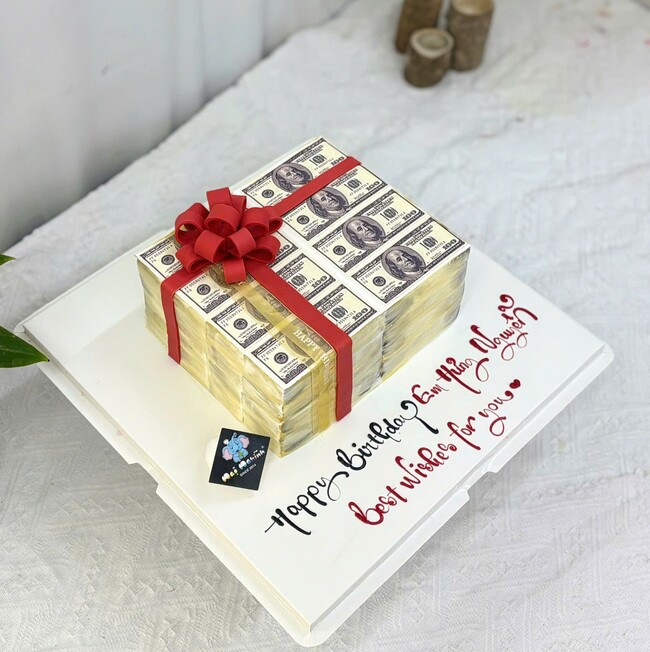 63 banh kem sinh nhat tao hinh 3d tien dola