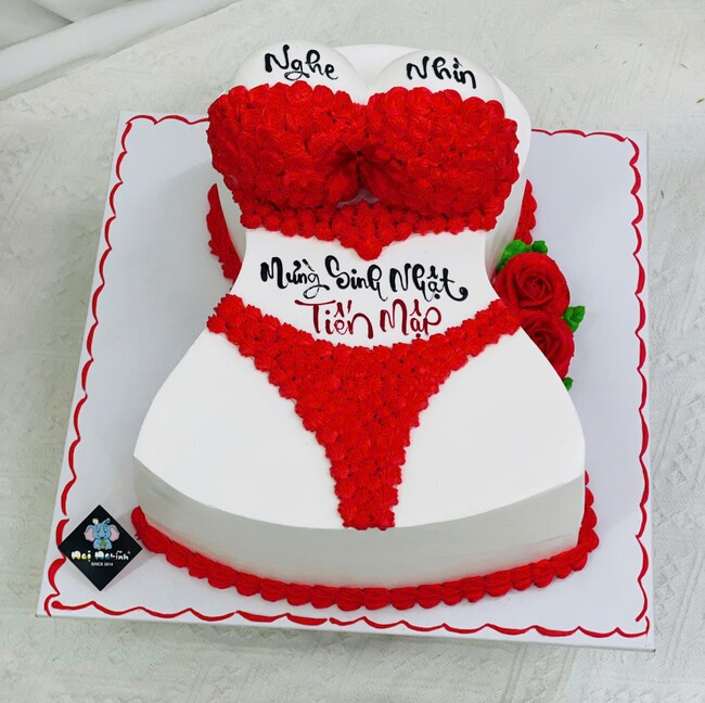 98 banh kem sinh nhat tao hinh 3d body nu