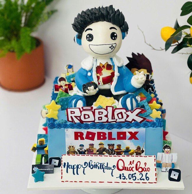 42 banh kem sinh nhat tao hinh 3d nhan vat roblox
