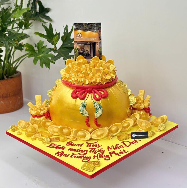 56 banh kem sinh nhat tao hinh 3d hu vang